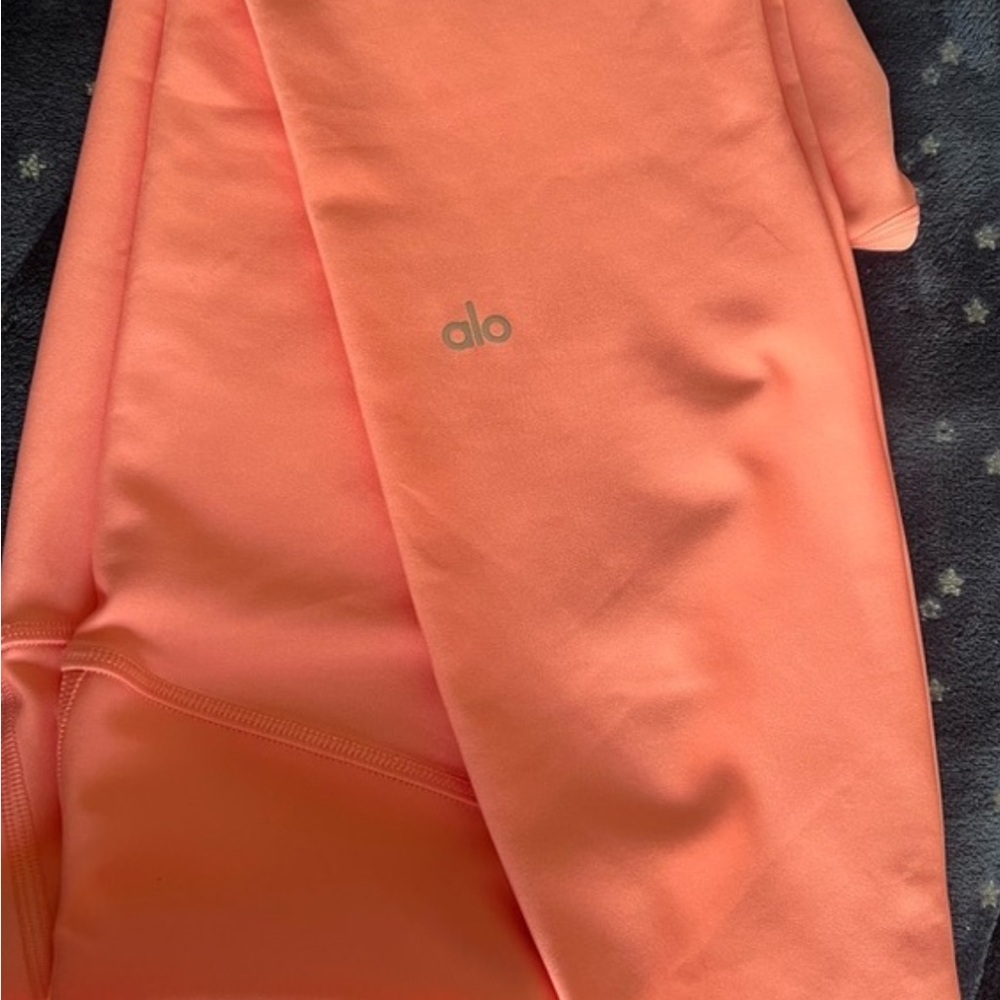 Alo Airlift Strawberry lemonade HighWaisted Leggings S Large NWOT SOLDOUT COLOR - Picture 5 of 5